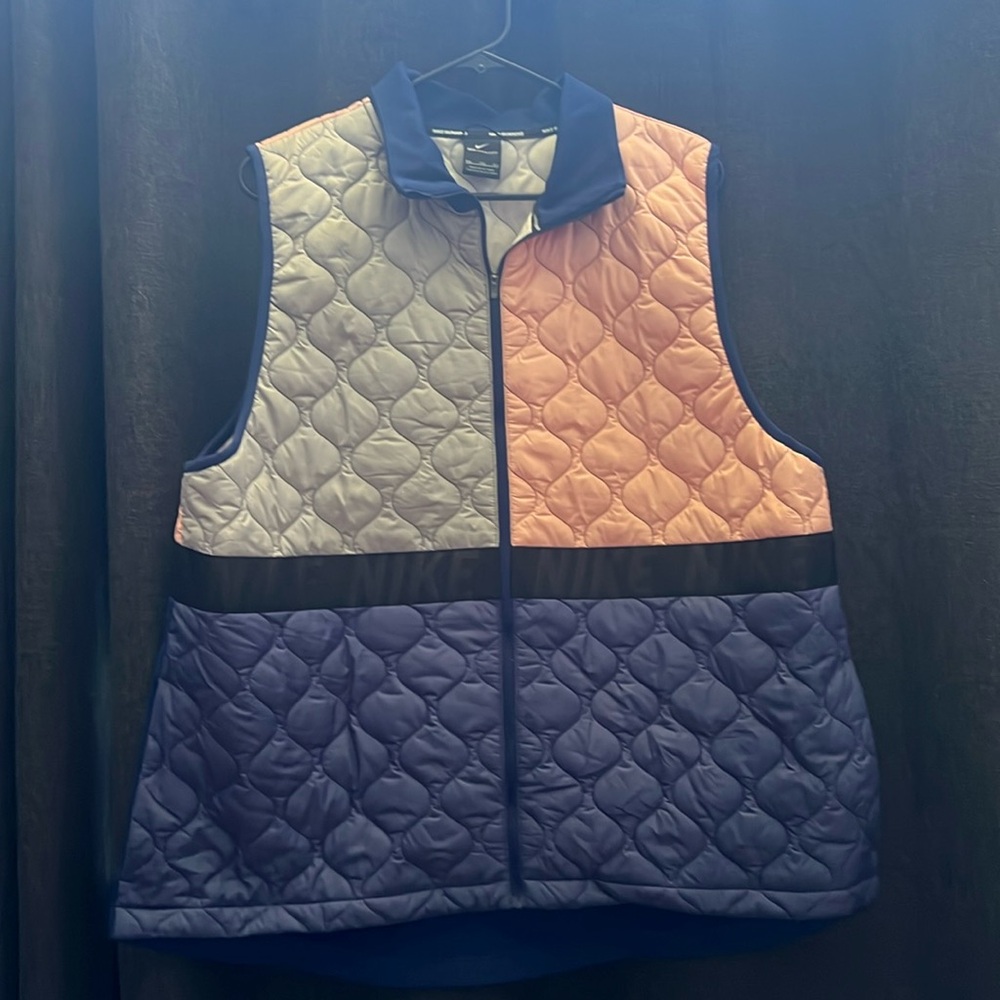 Nike vest